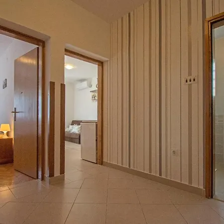 Sabina - 100m From Sea Crikvenica